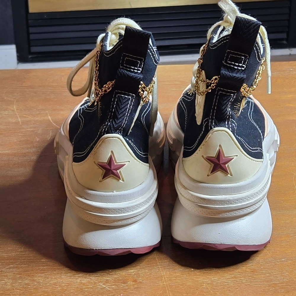 Converse Run Star Legacy Valentines Platform Women Size 8.5 Gold Chain Shoes - Picture 4 of 16